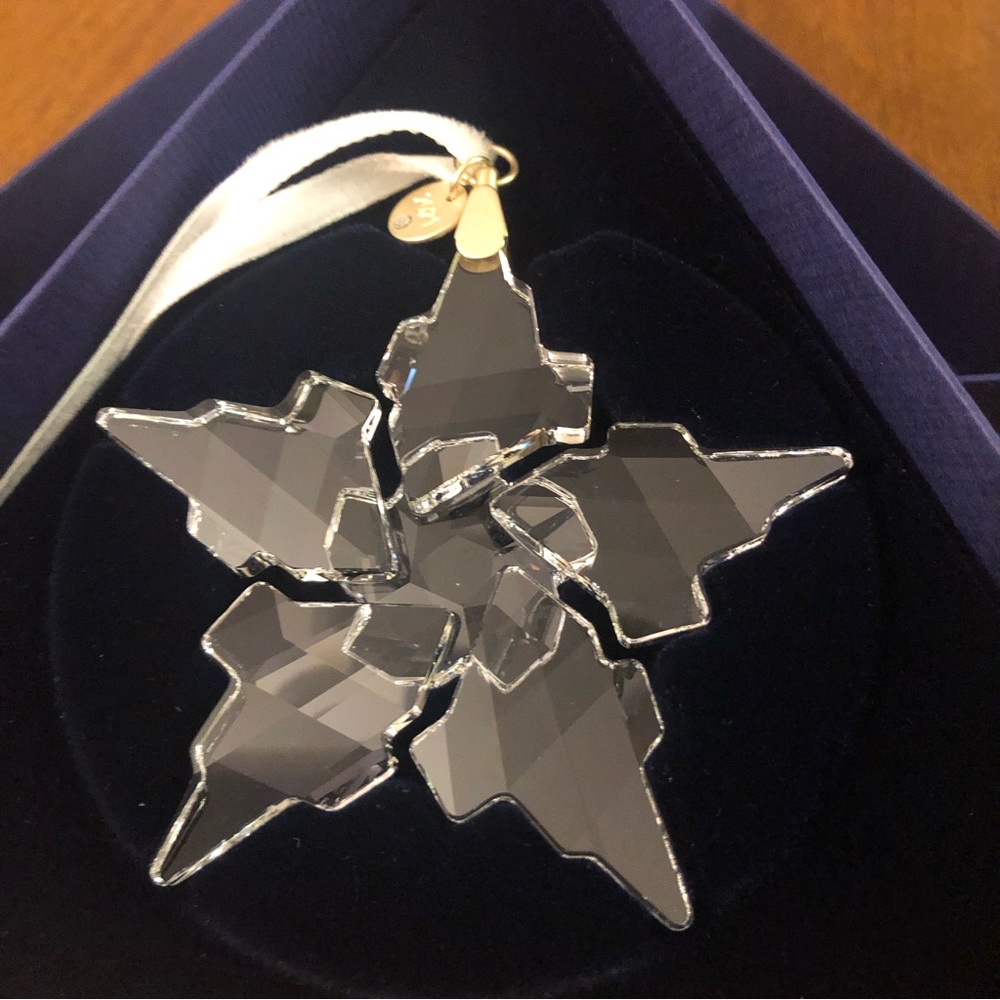 NIB Swarovski Annual Edition Ornament 2021